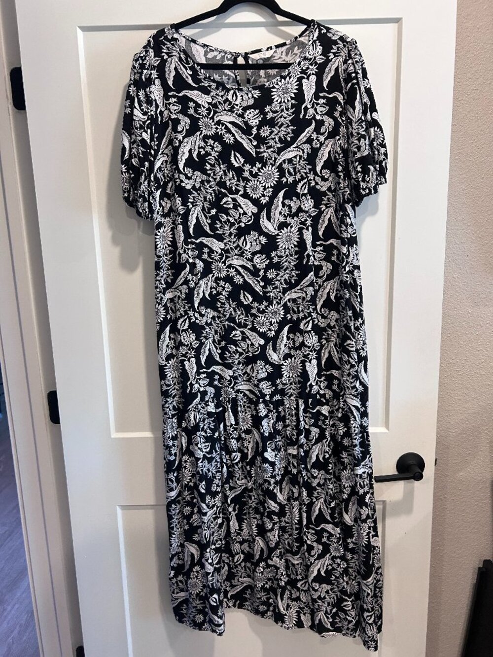 Terra & Sky 2X Black White Botanical Print Tiered Midi Dress Puff Sleeve